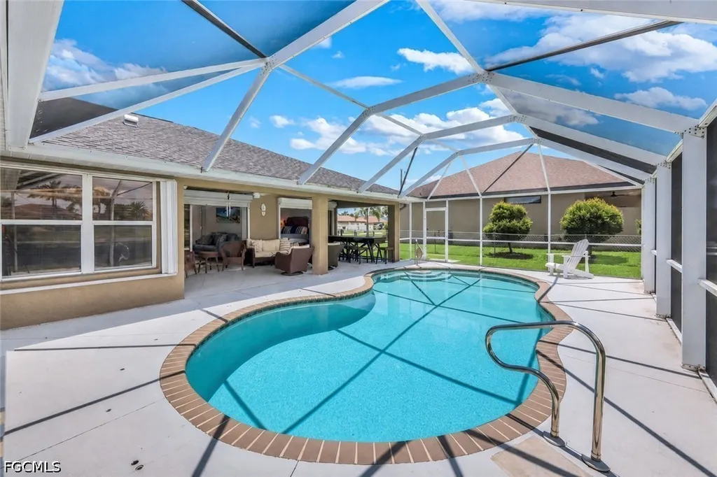 2526 SE 19th Place Cape Coral FL 33904