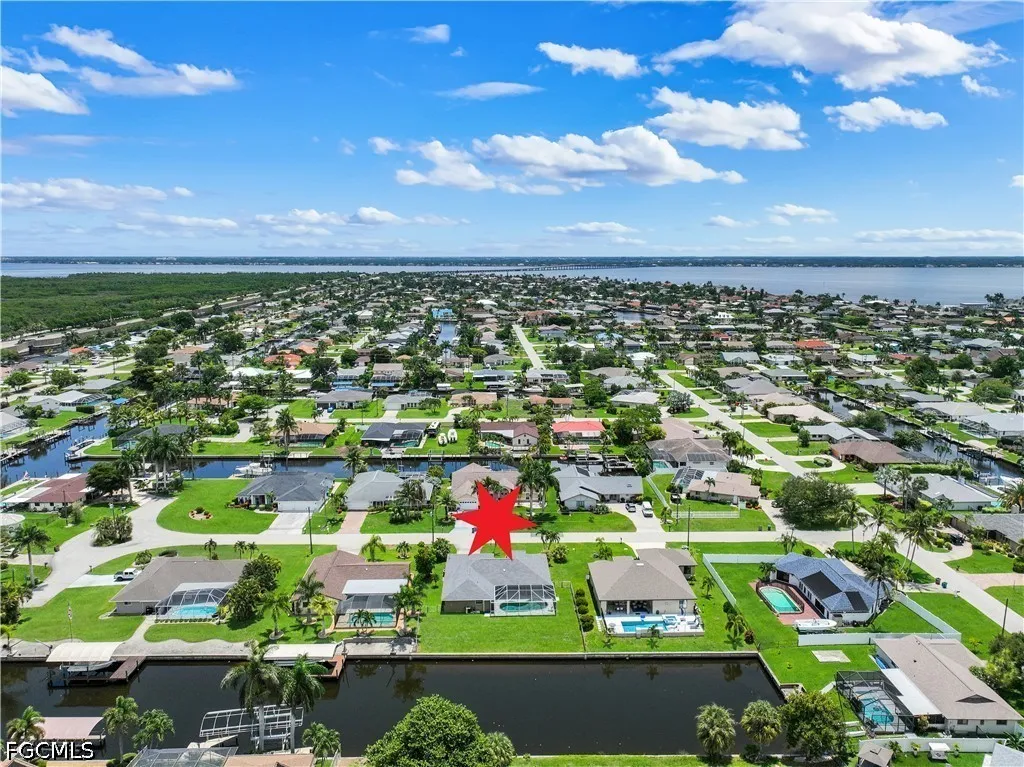 2526 SE 19th Place Cape Coral FL 33904