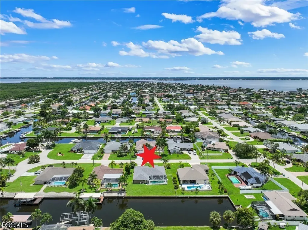 2526 SE 19th Place Cape Coral FL 33904