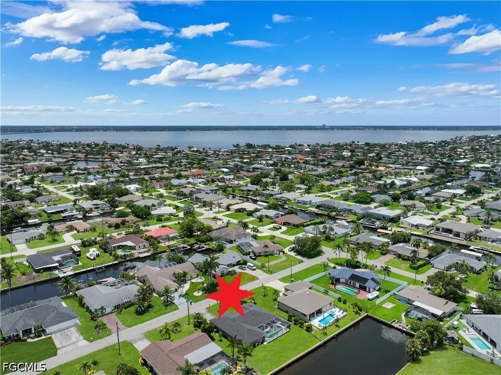 2526 SE 19th Place Cape Coral FL 33904