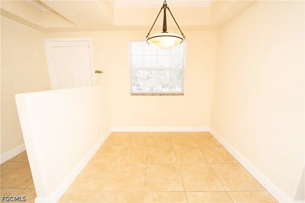 325/327 SE 23rd Avenue Cape Coral FL 33990