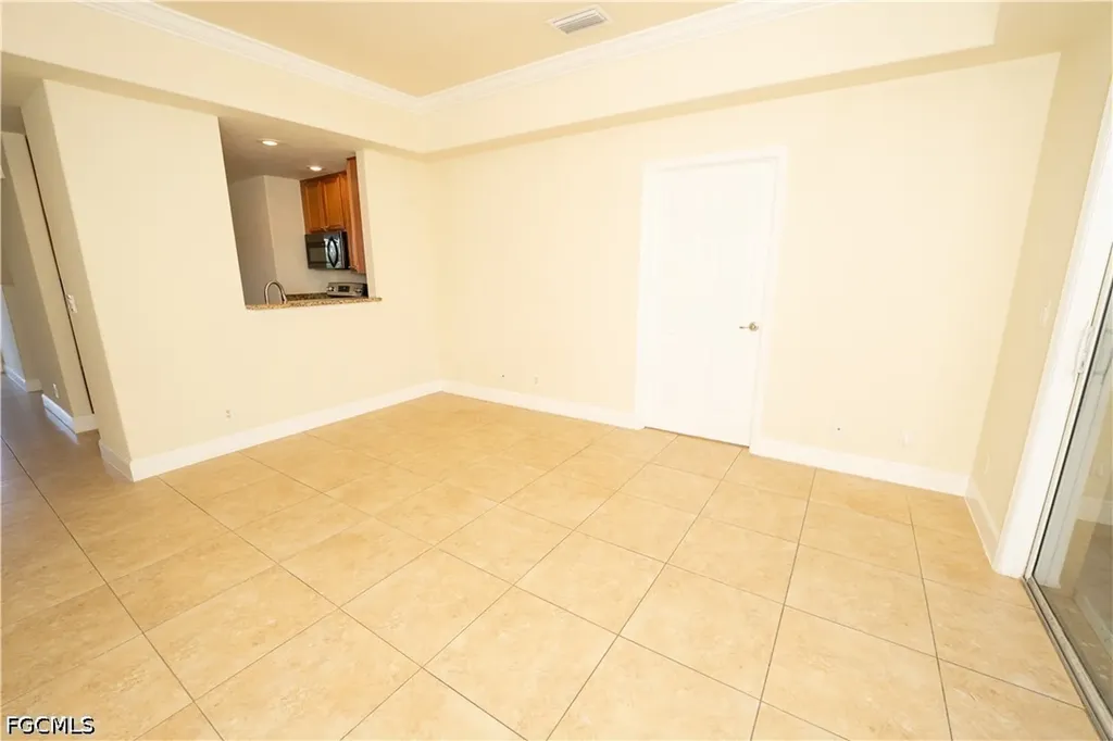 325/327 SE 23rd Avenue Cape Coral FL 33990