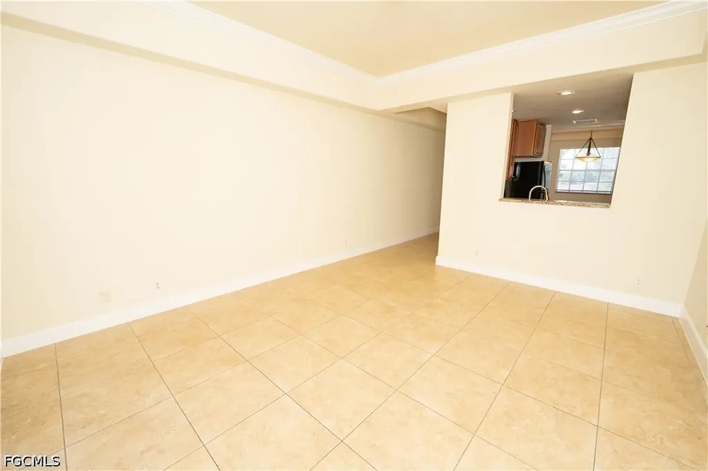 325/327 SE 23rd Avenue Cape Coral FL 33990