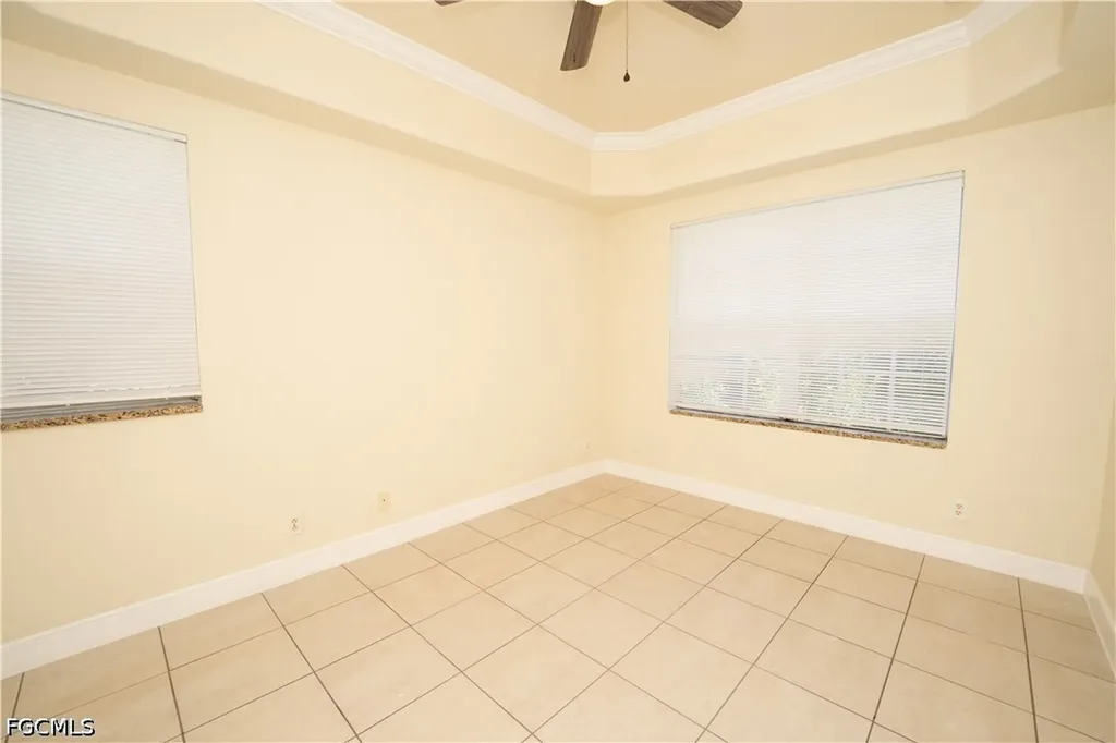 325/327 SE 23rd Avenue Cape Coral FL 33990