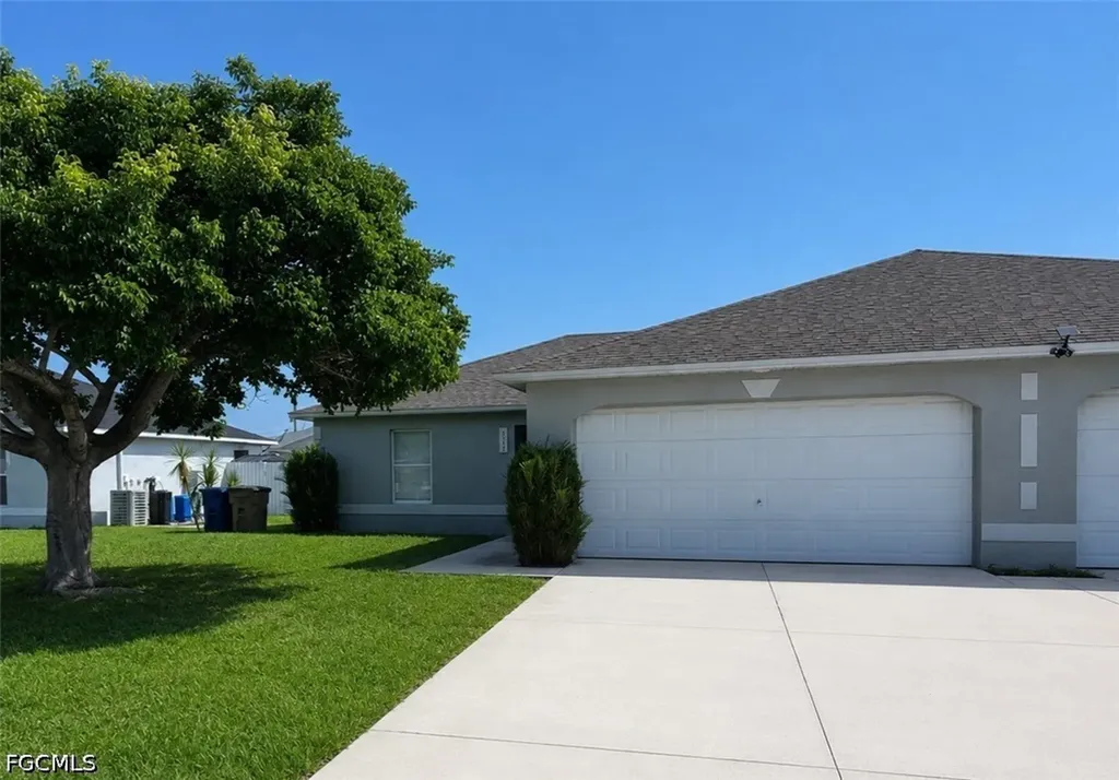 4542 21st Street SW Lehigh Acres FL 33973