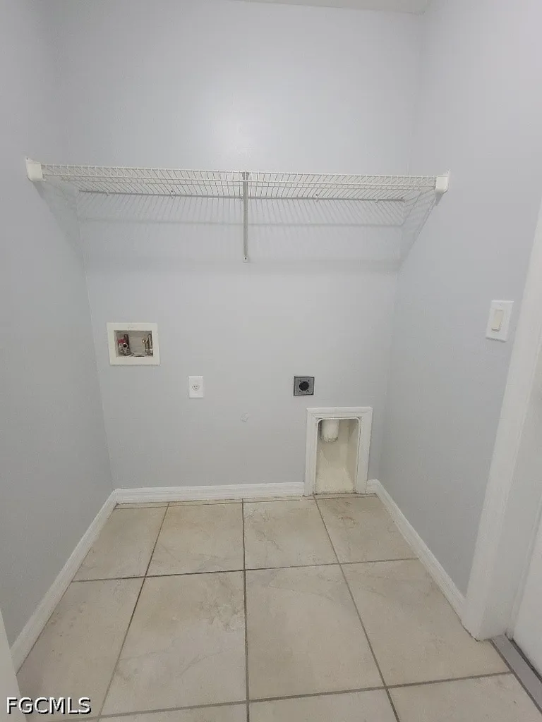 4542 21st Street SW Lehigh Acres FL 33973