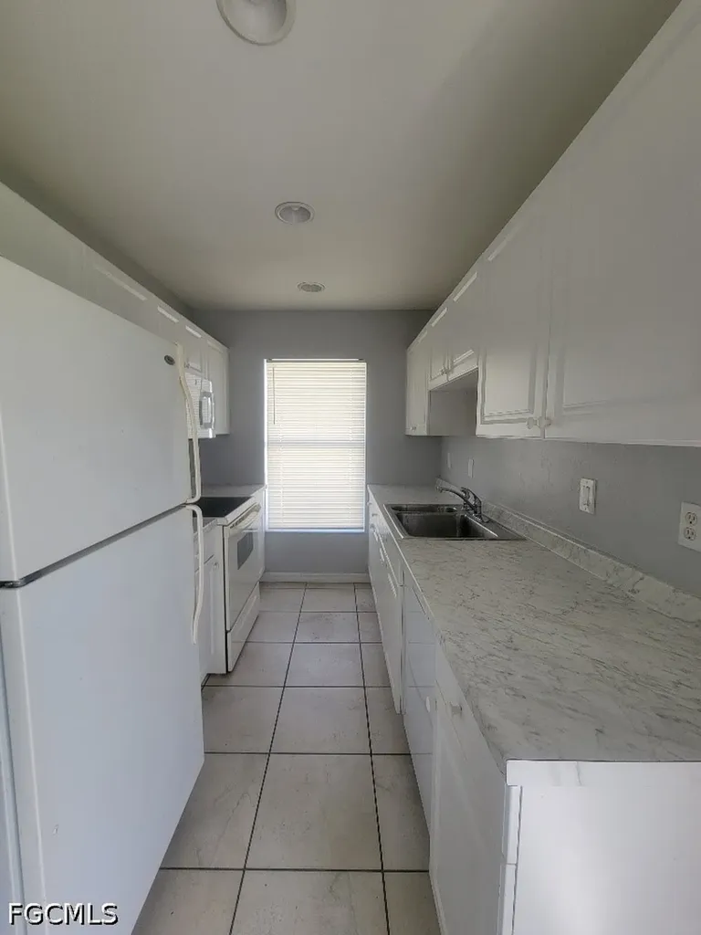 4542 21st Street SW Lehigh Acres FL 33973