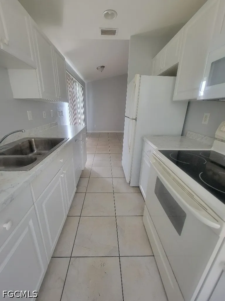 4542 21st Street SW Lehigh Acres FL 33973