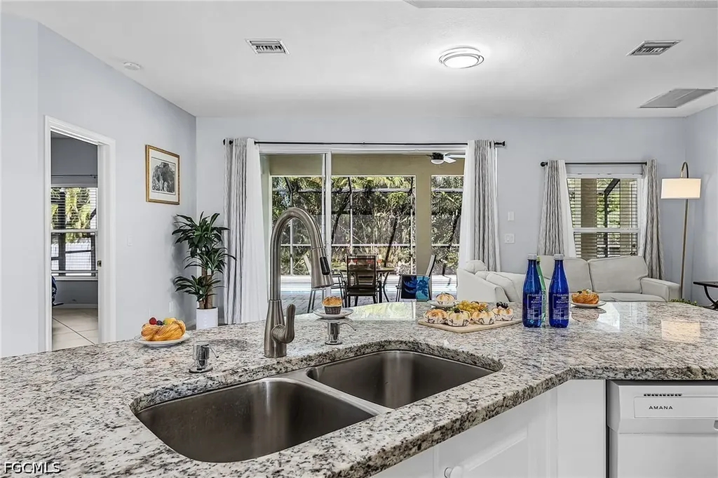 2649 SW 32nd Street Cape Coral FL 33914