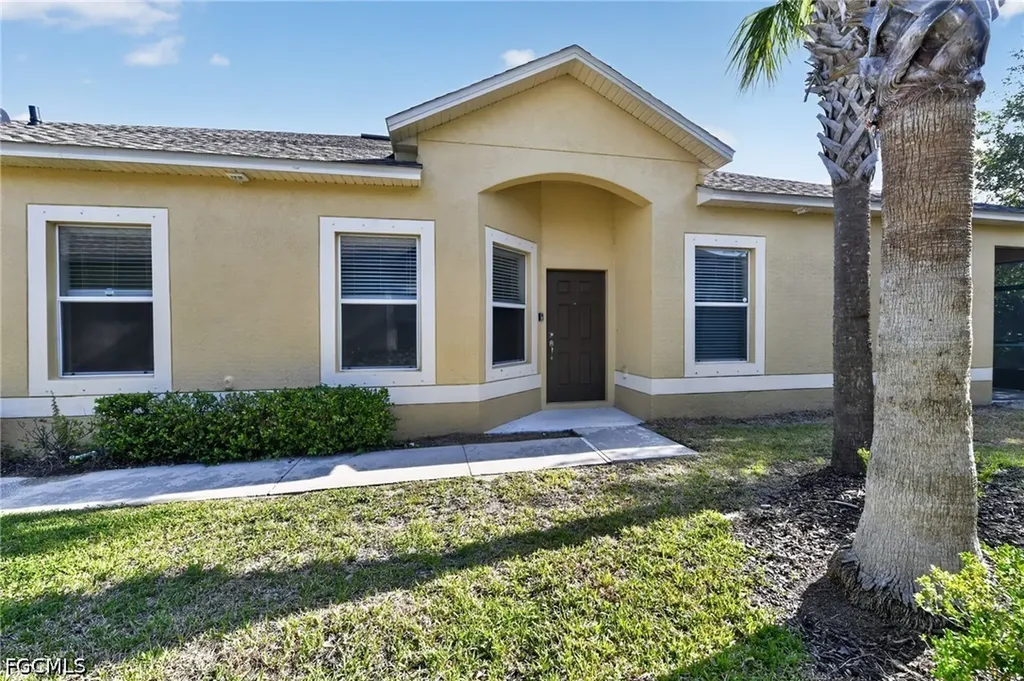1717 Trailwater Street Ruskin FL 33570