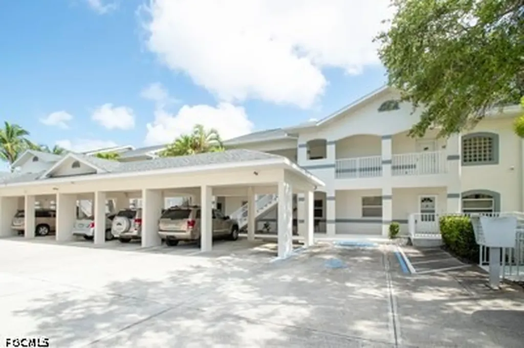 615 Rose Garden Road Cape Coral FL 33914
