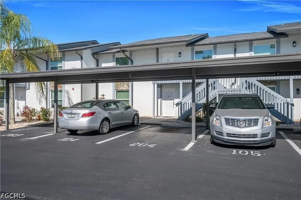 Cape Coral FL, 1521 SW 47th Terrace, Unit 204