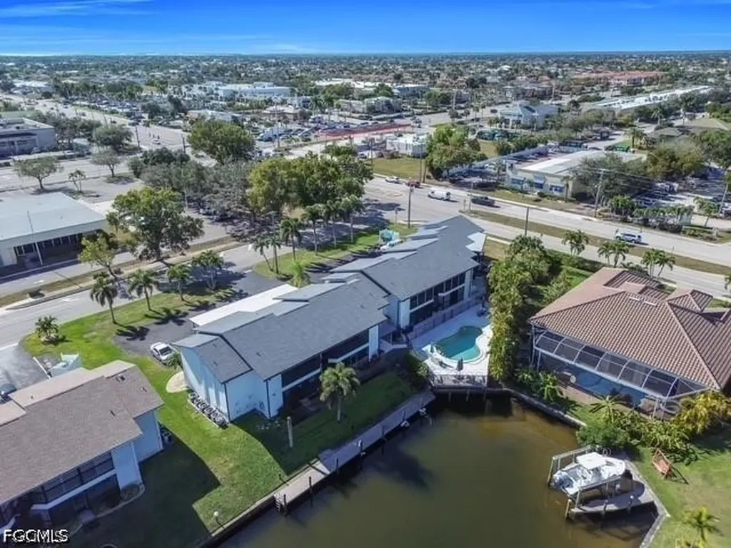 1521 SW 47th Terrace Cape Coral FL 33914