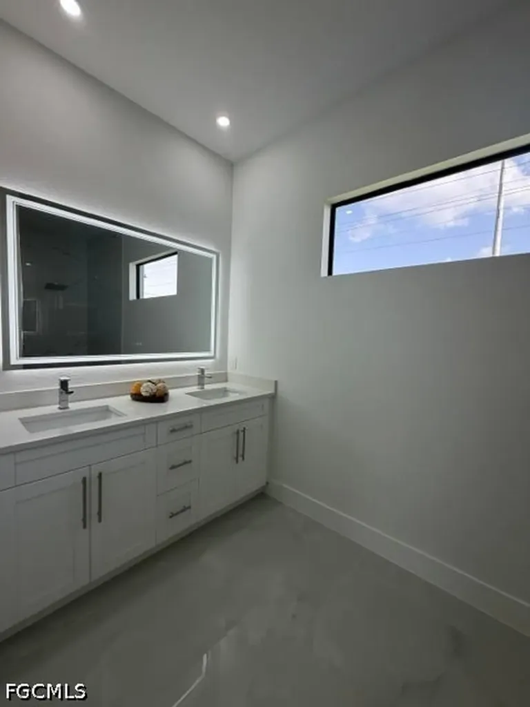 329 Kismet Parkway W Cape Coral FL 33993