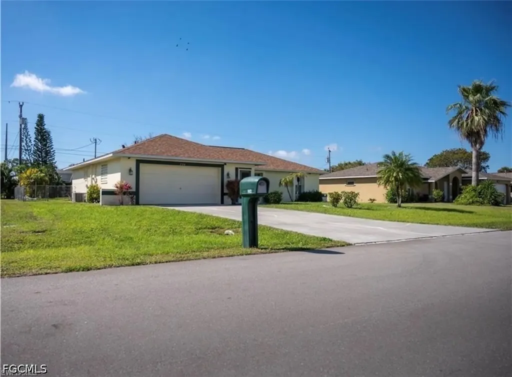234 SE 1st Avenue Cape Coral FL 33990