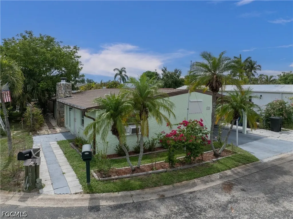 16200 Cathy Court Fort Myers FL 33908