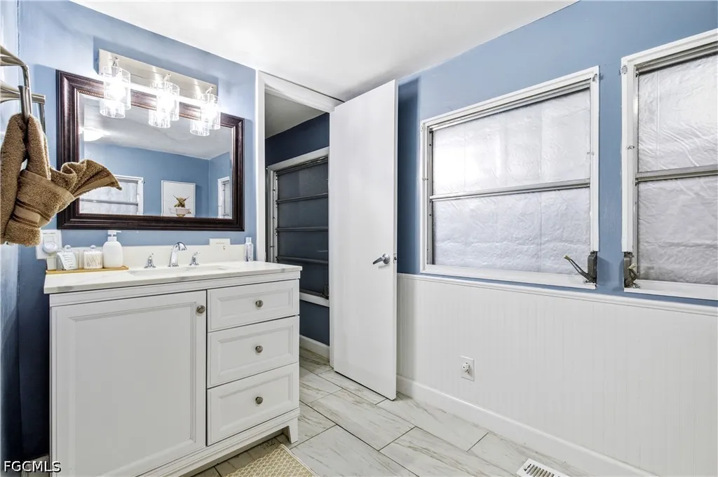 16200 Cathy Court Fort Myers FL 33908