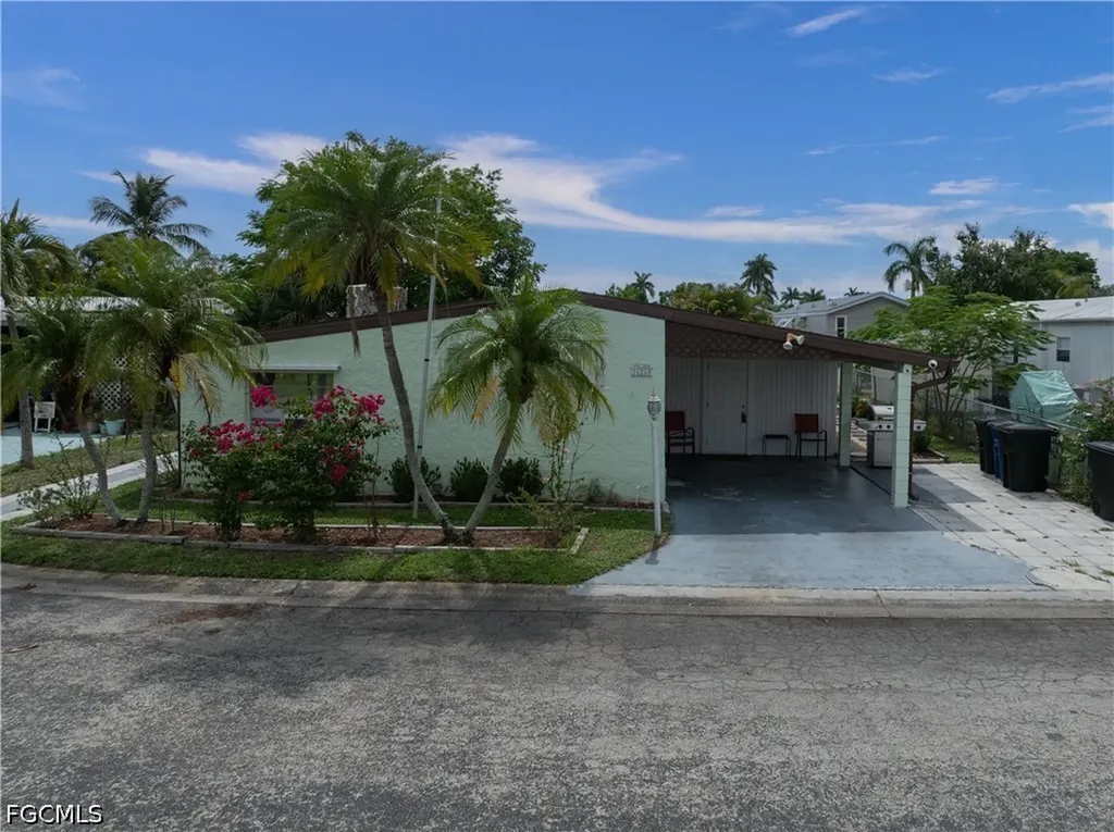 16200 Cathy Court Fort Myers FL 33908