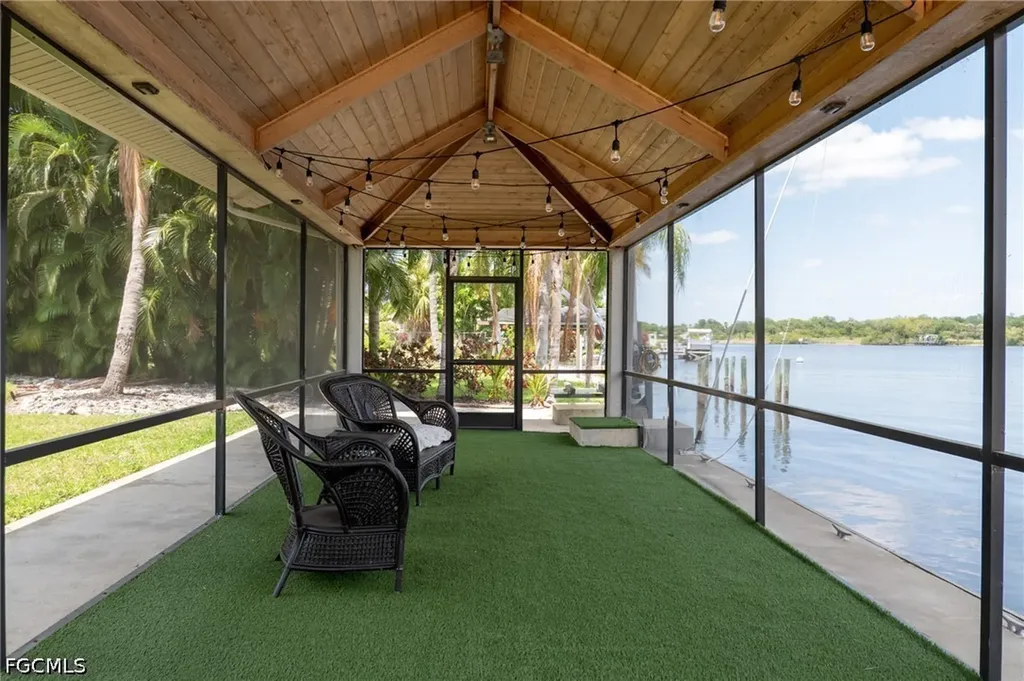 14562 Riverside Drive Fort Myers FL 33905