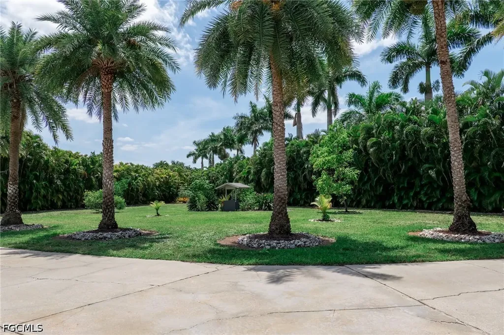 14562 Riverside Drive Fort Myers FL 33905