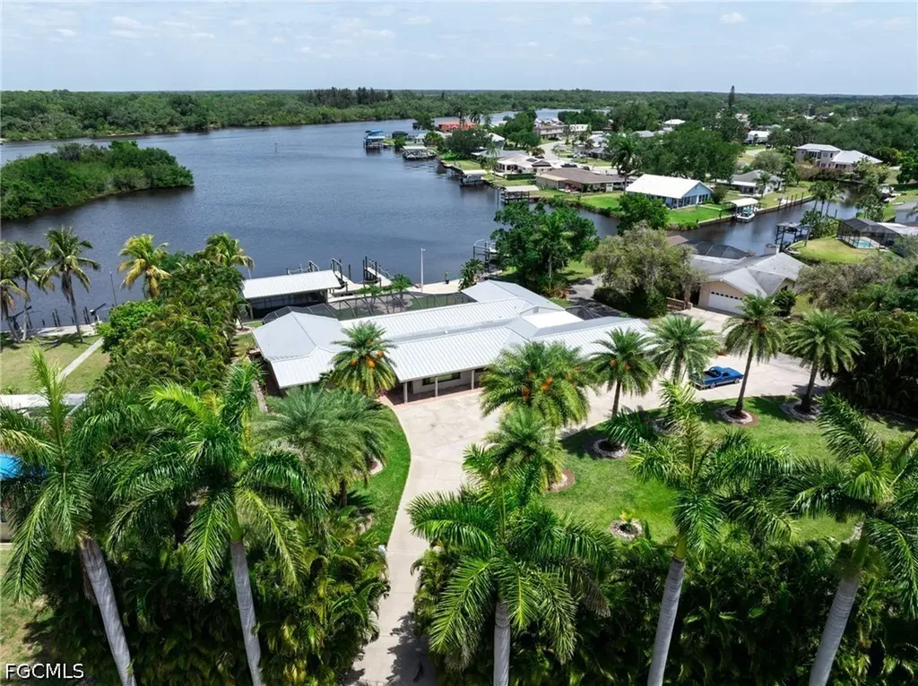 14562 Riverside Drive Fort Myers FL 33905