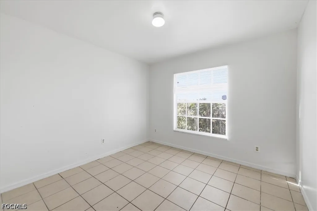 422 NW 11th Terrace Cape Coral FL 33993