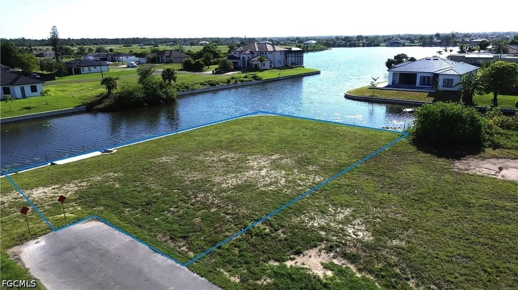1919 NE 10th Avenue Cape Coral FL 33909