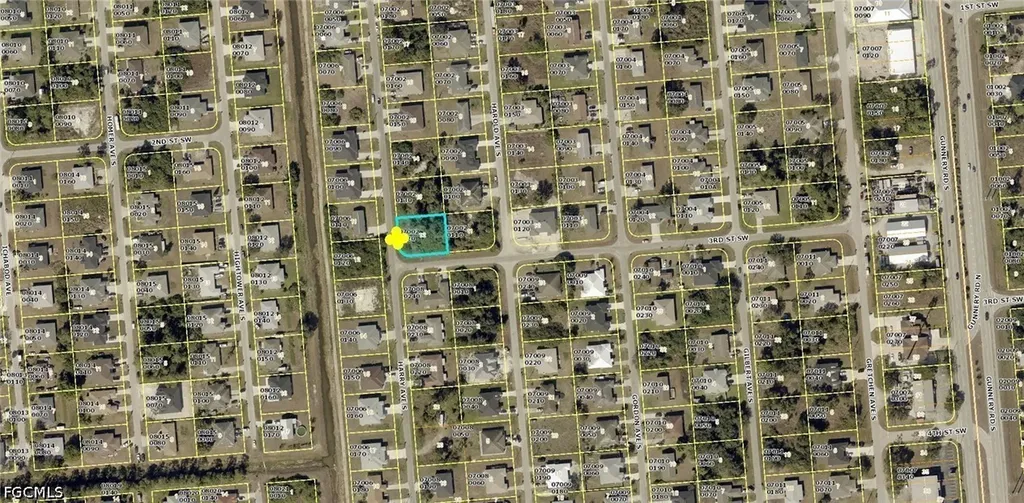 751 Demorest Avenue S Lehigh Acres FL 33974
