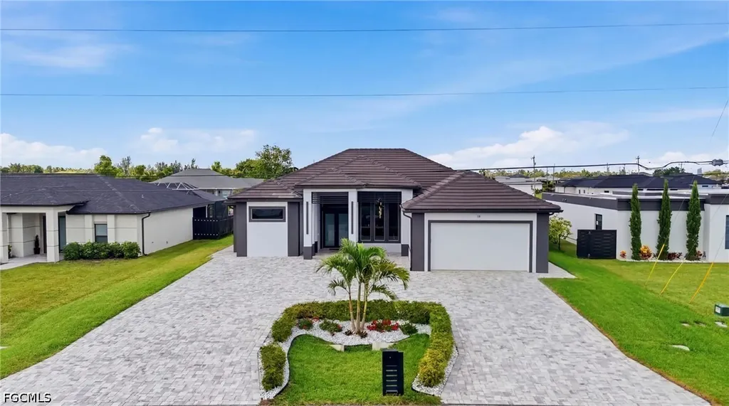18 NE 6th Street Cape Coral FL 33909