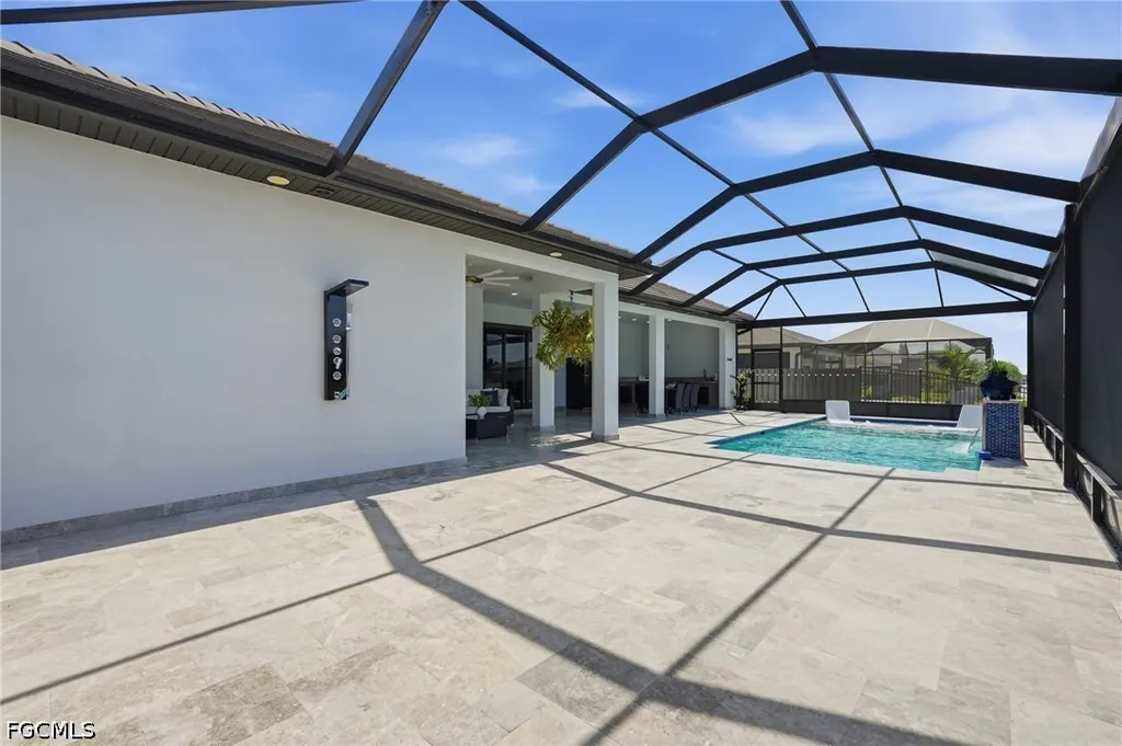 18 NE 6th Street Cape Coral FL 33909