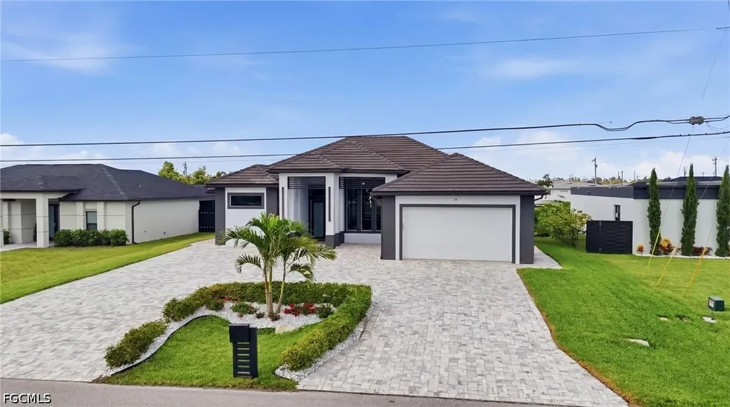 18 NE 6th Street Cape Coral FL 33909