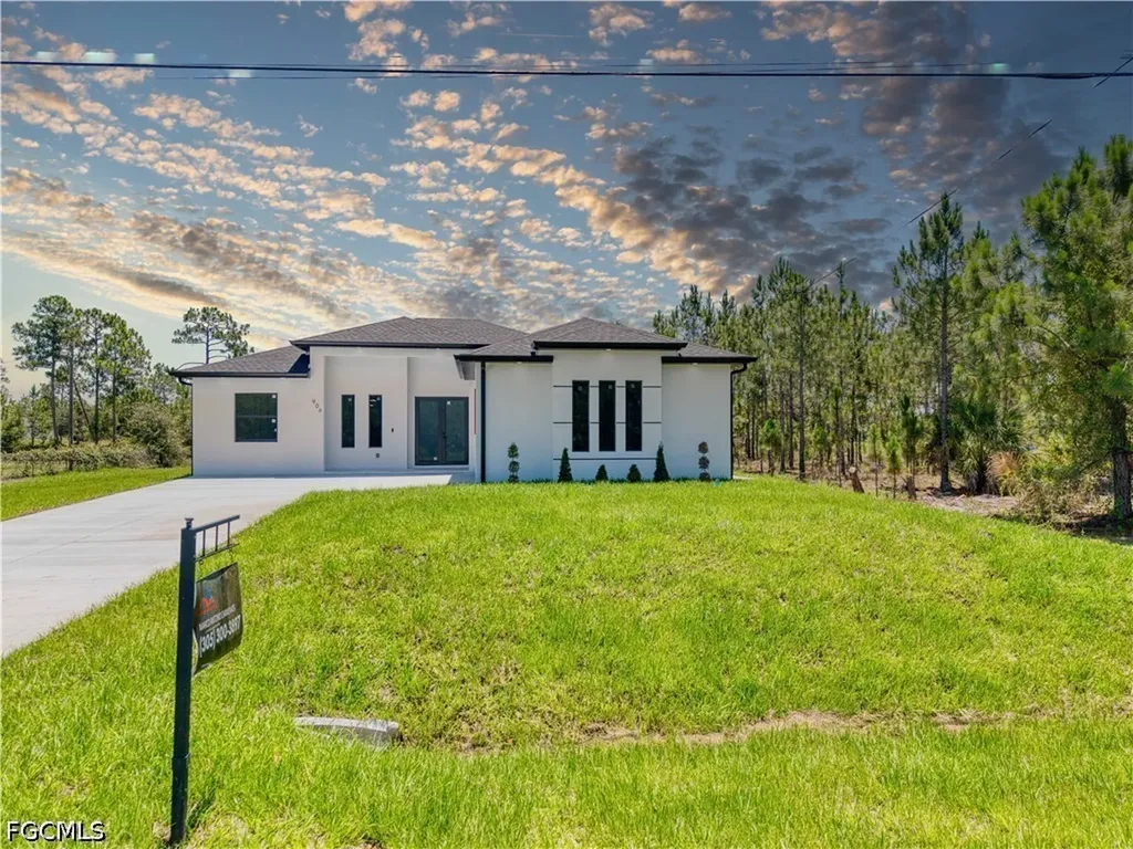 906 Greenwood Avenue W Lehigh Acres FL 33972
