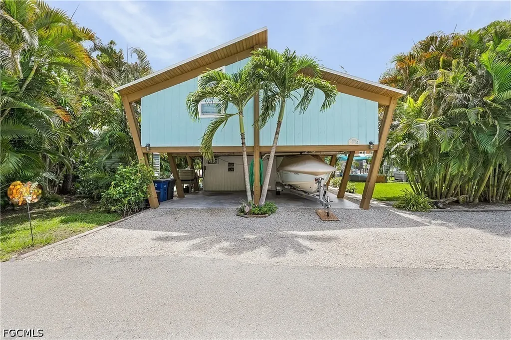 16186 Antigua Way Bokeelia FL 33922