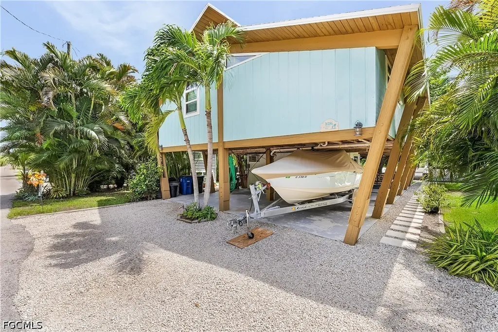 16186 Antigua Way Bokeelia FL 33922