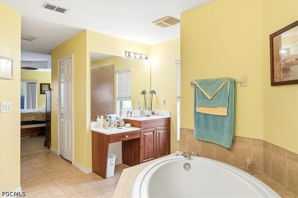 2541 NW 21st Avenue Cape Coral FL 33993