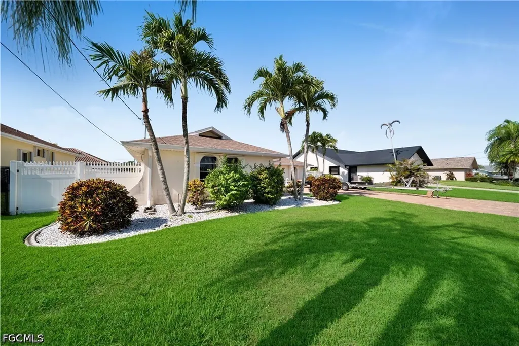 1220 SW 54th Lane Cape Coral FL 33914
