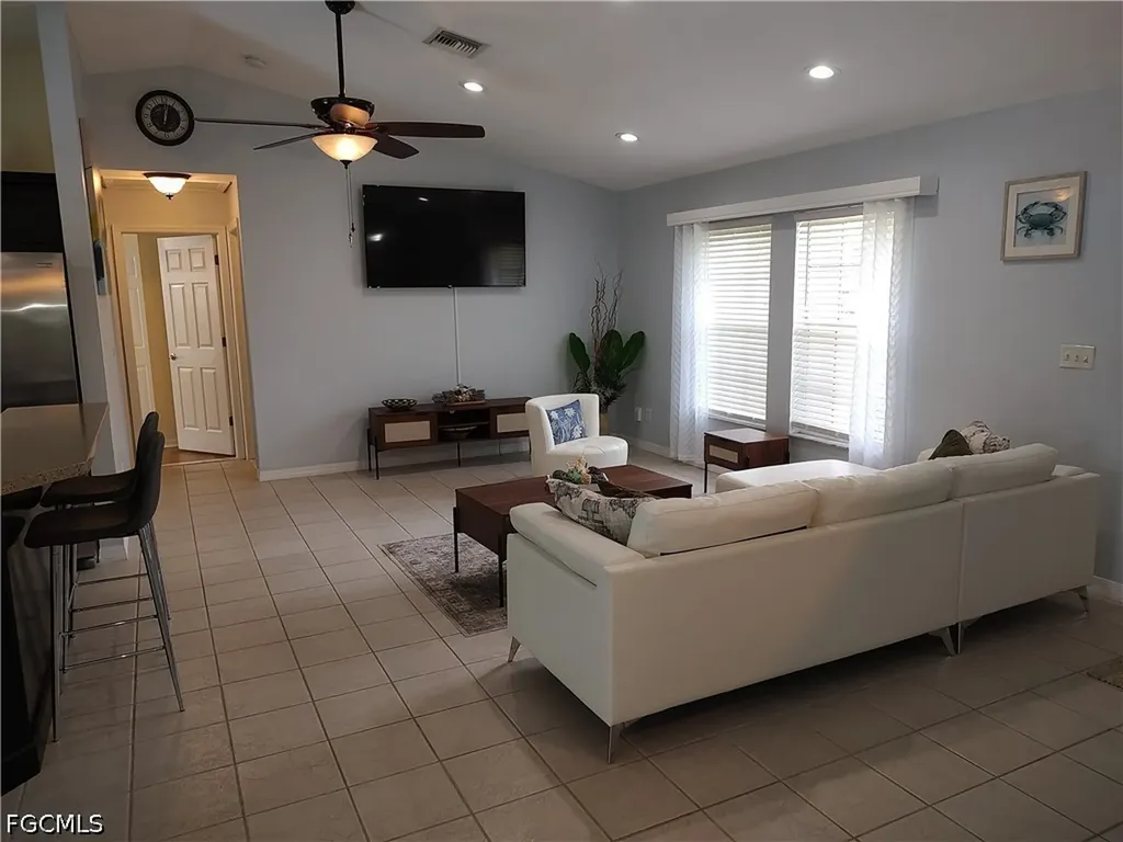 2919 SW 25th Street Cape Coral FL 33914