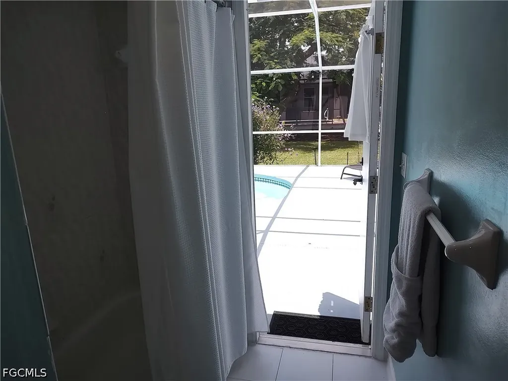 2919 SW 25th Street Cape Coral FL 33914