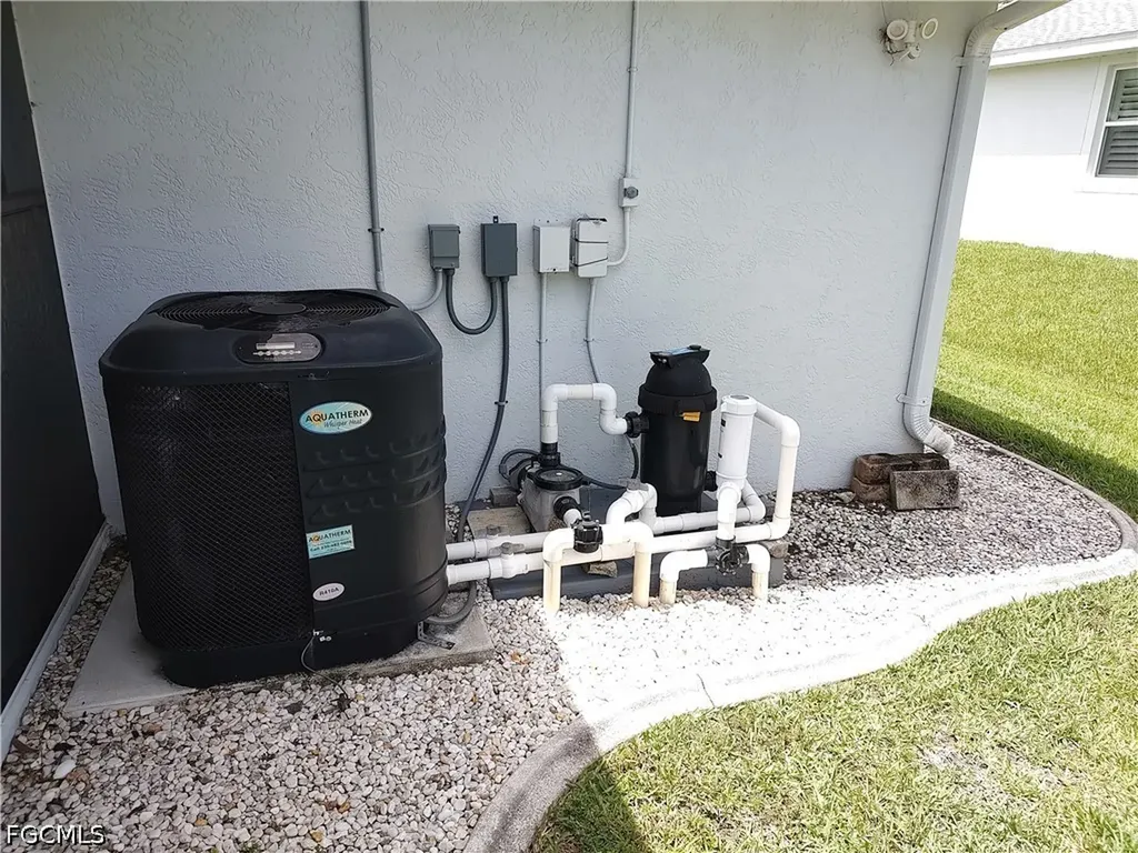 2919 SW 25th Street Cape Coral FL 33914
