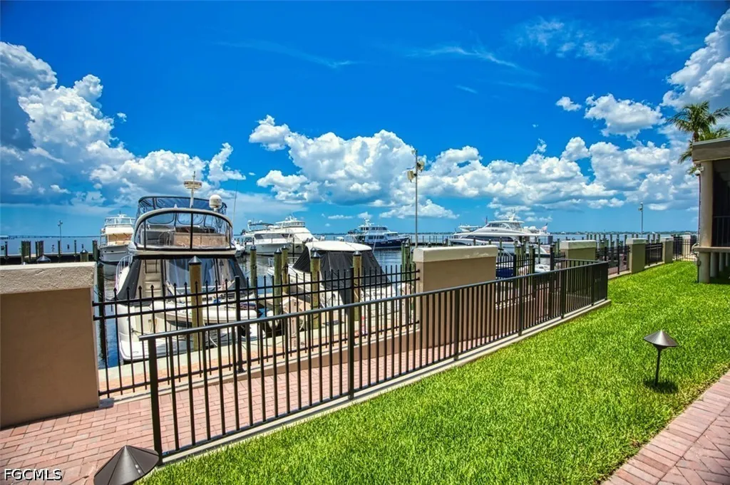 1900 Virginia Avenue Fort Myers FL 33901
