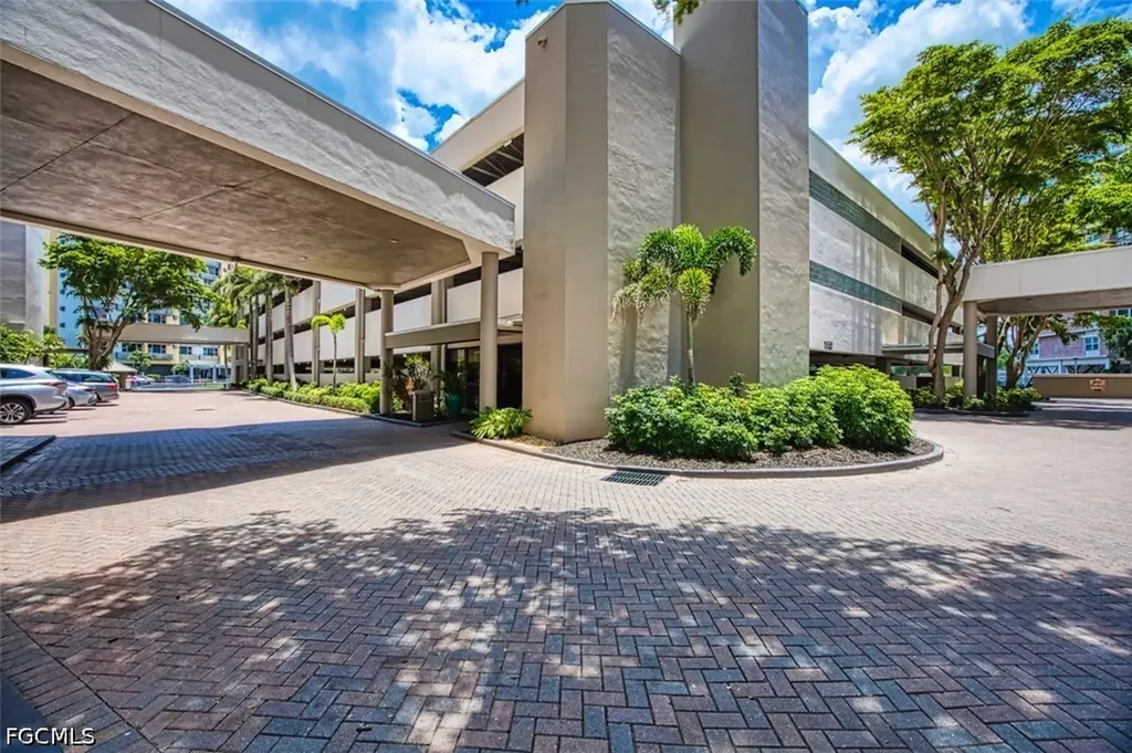 1900 Virginia Avenue Fort Myers FL 33901