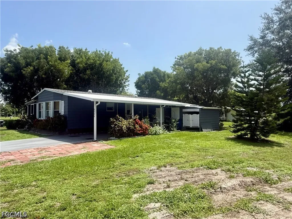 9735 Lake Fairways Boulevard North Fort Myers FL 33903