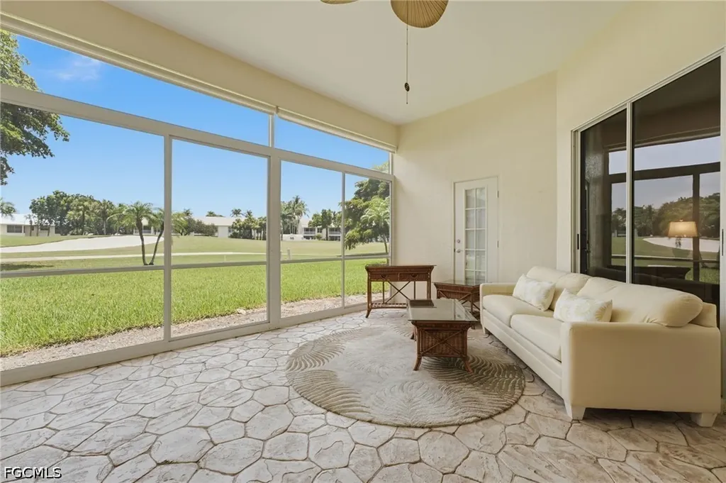 Fort Myers FL, 14846 Crescent Cove Drive