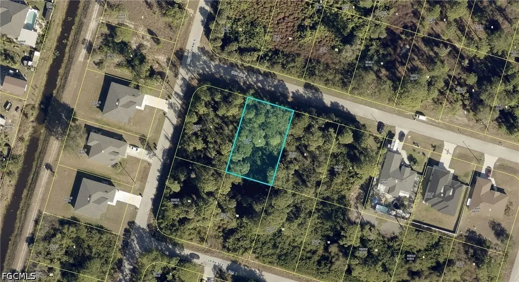 954 Iris Street E Lehigh Acres FL 33974