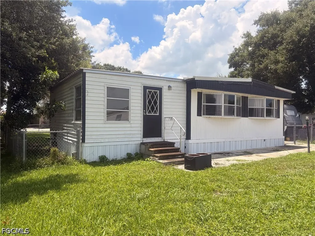 809 8th Street NW Moore Haven FL 33471