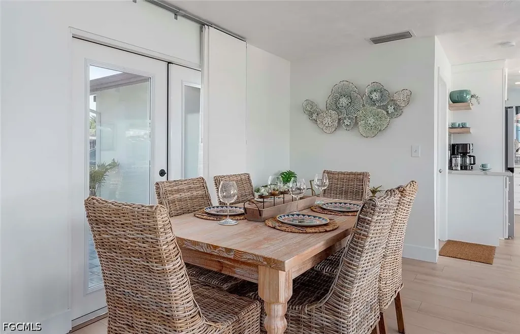 1432 Wellington Court Cape Coral FL 33904