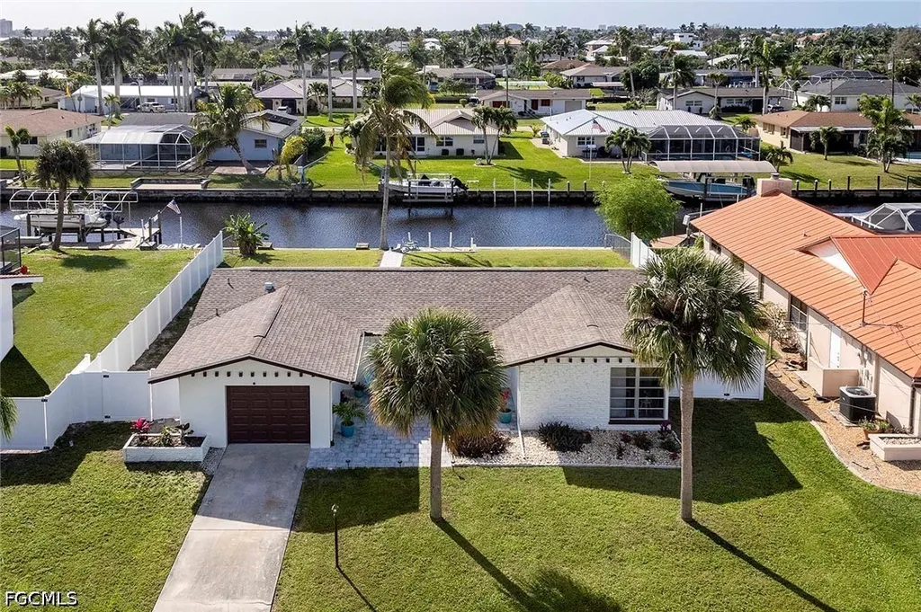 1432 Wellington Court Cape Coral FL 33904