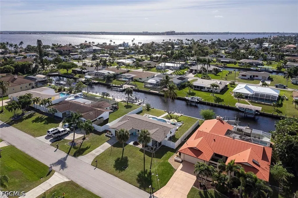 1432 Wellington Court Cape Coral FL 33904