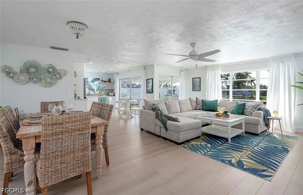 1432 Wellington Court Cape Coral FL 33904