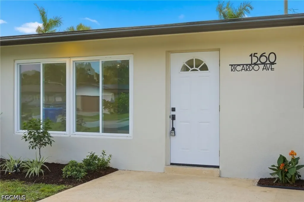 Fort Myers FL, 1560 Ricardo Avenue
